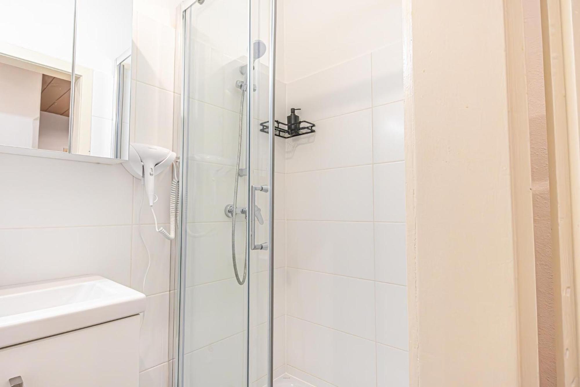 Desirable 2Br - Bookable For Longstays In Lockdown B เวียนนา ภายนอก รูปภาพ